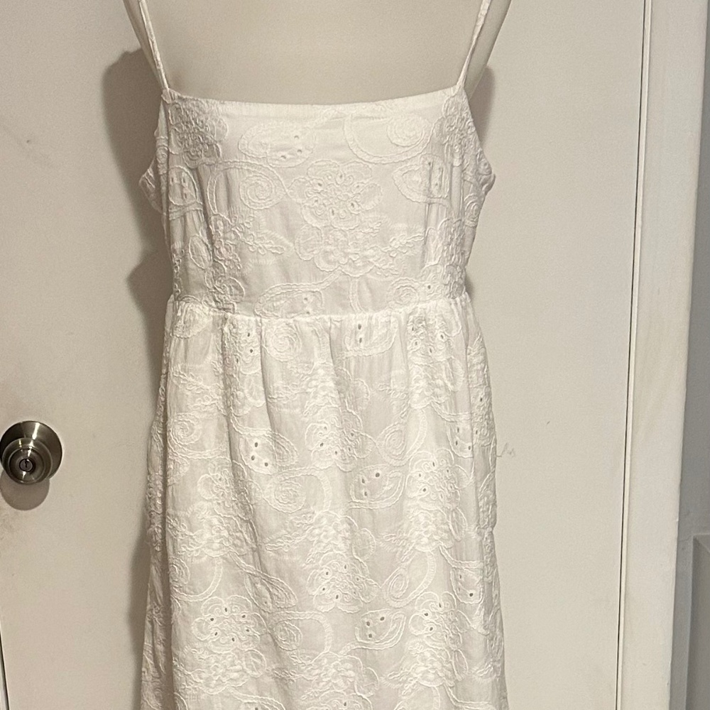 Nanette Lepore White Sleeveless Embroidered Dress - Size 14.
